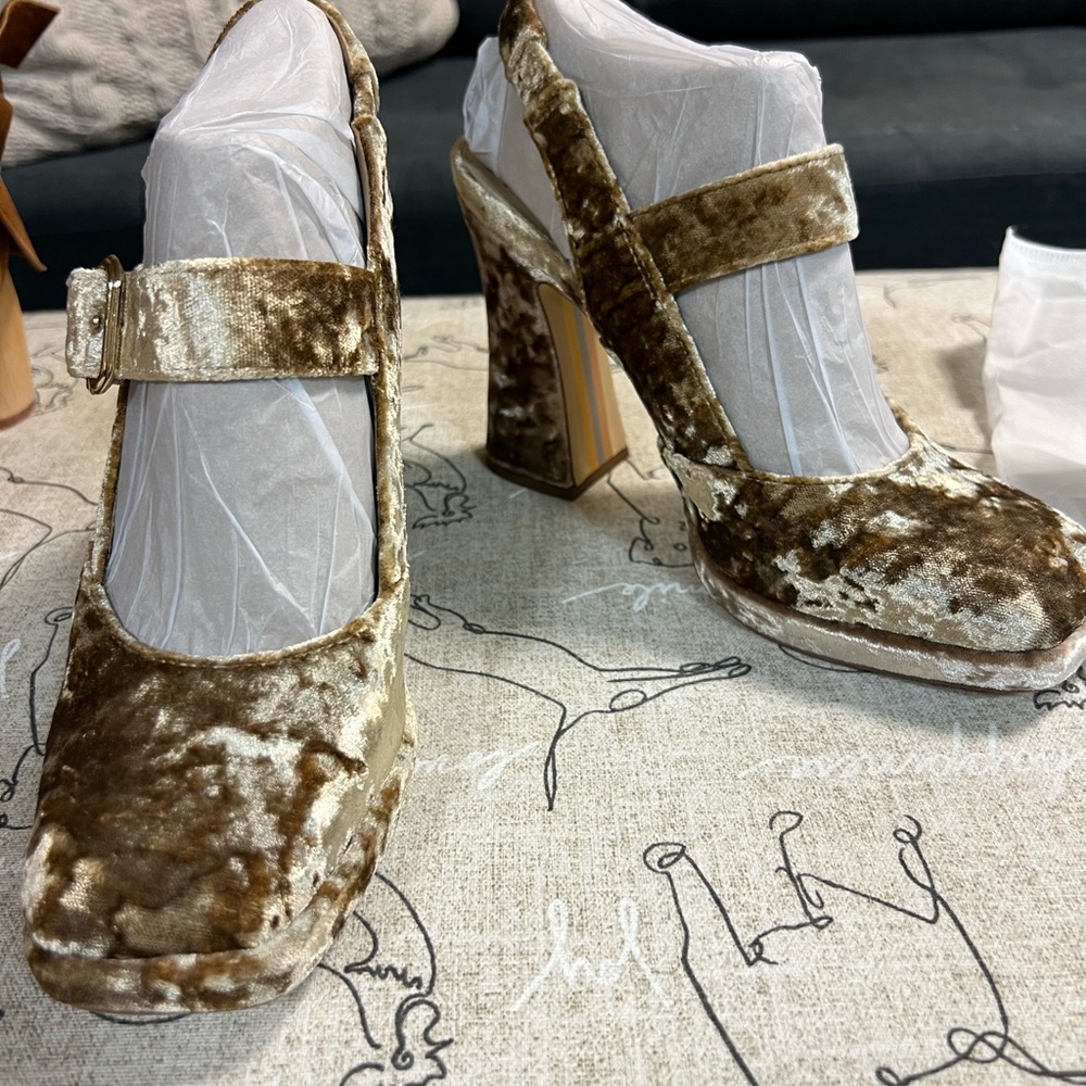Sam Edelman Gold Velvet Platform Heels
